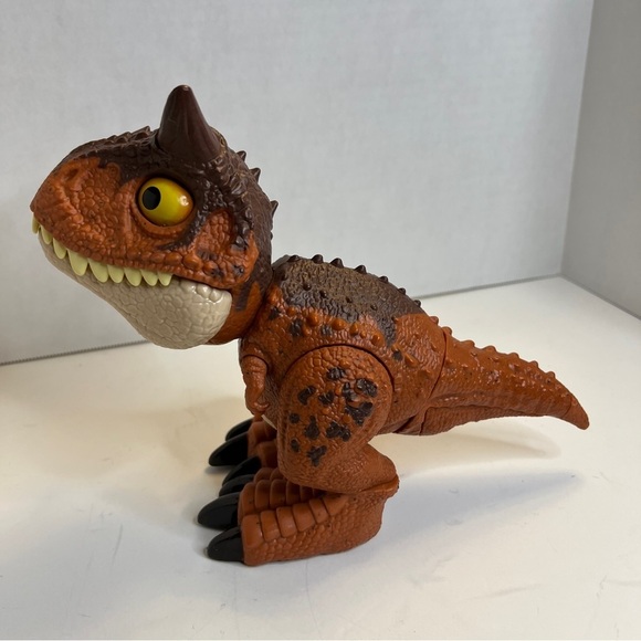Dinosaur JURASSIC WORLD Wild Chompin' Tor Dino Escape Camp Cretaceous‎ Roars - Picture 1 of 8